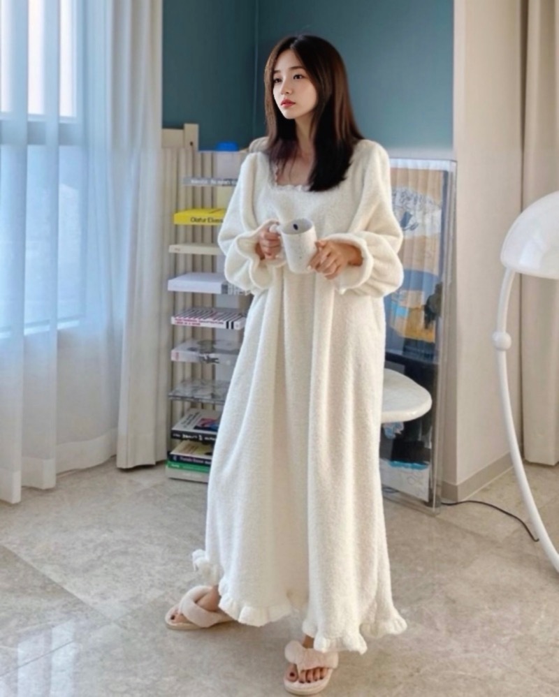 프랑 수면 잠옷 원피스 파자마 홈웨어 1col 레이스 공주 드레스 기모 극세사 따뜻한 겨울 여성 잠옷